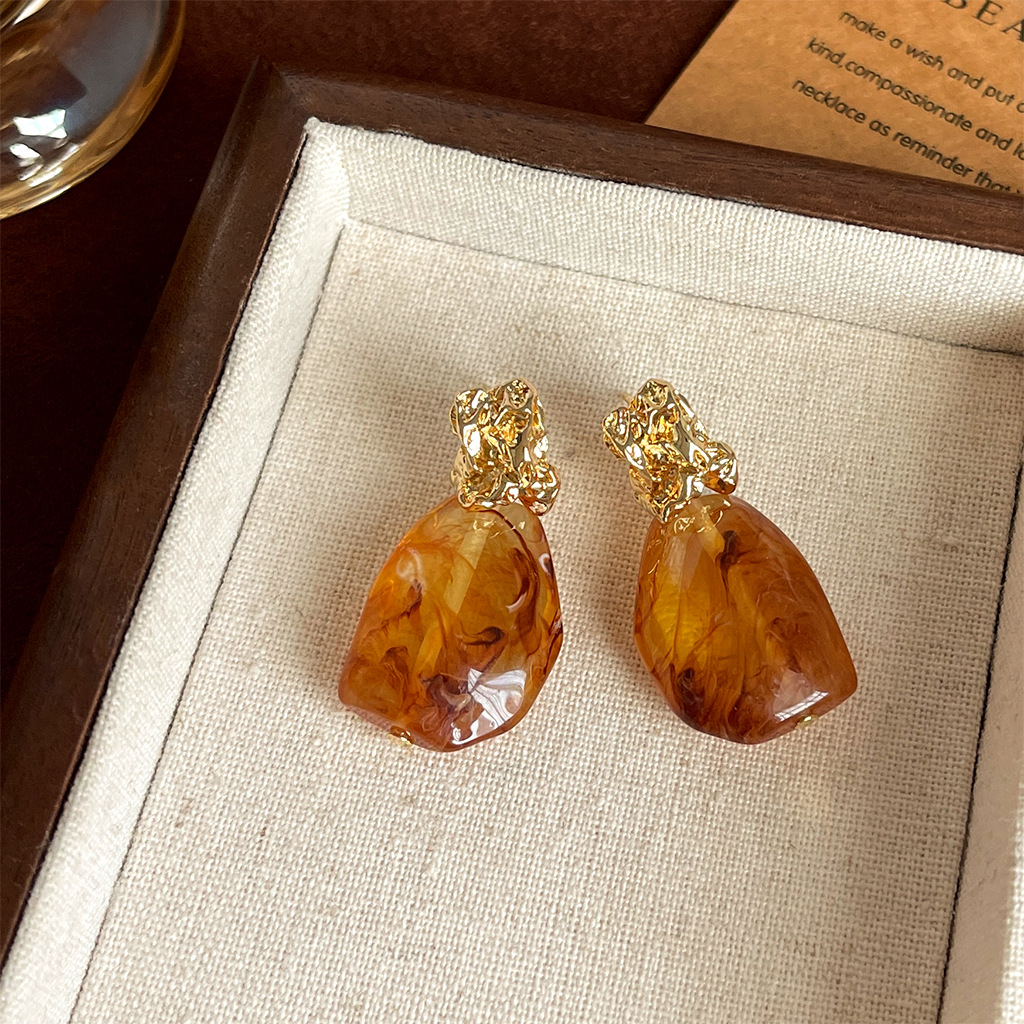 耳语_0000s_0036_组 91 拷贝.jpg