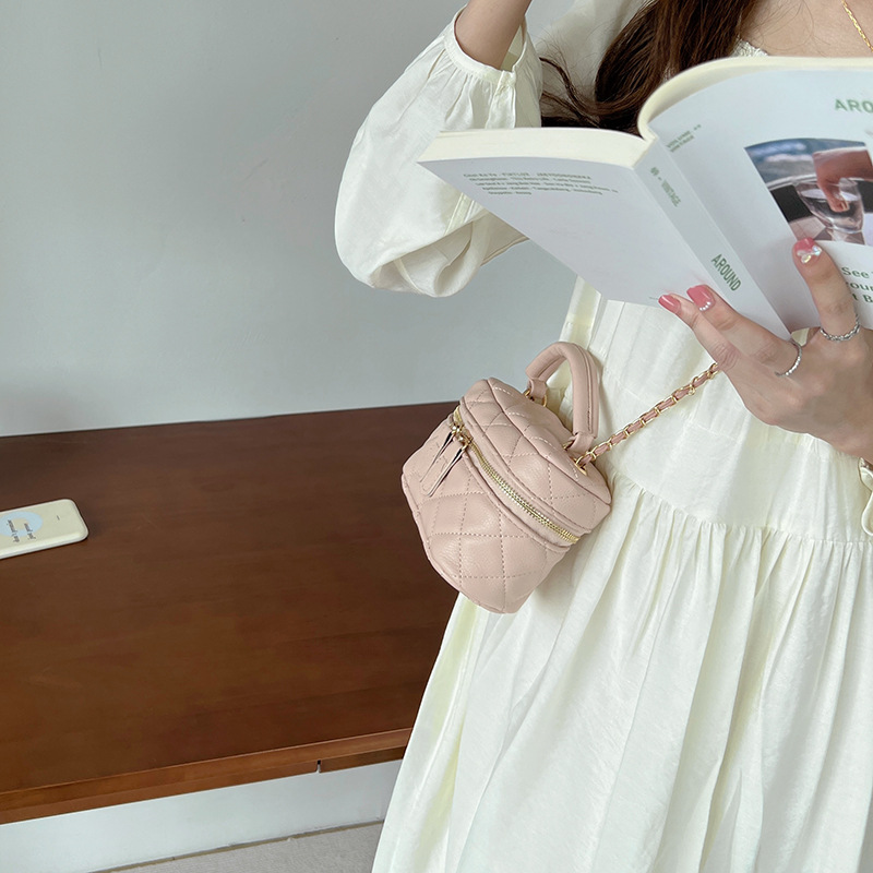 Großes Mini-Diamantmuster, inspiriert von Chanel, Neuheit Frühjahr/Sommer 2026, Handtasche mit Kettenriemen, vielseitig_voghion.com