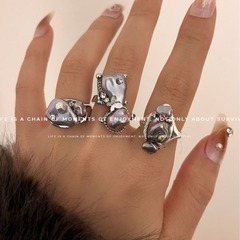 小香風金屬質感灰珍珠蝴蝶百搭戒指女時尚個性復古誇張疊搭指環戒