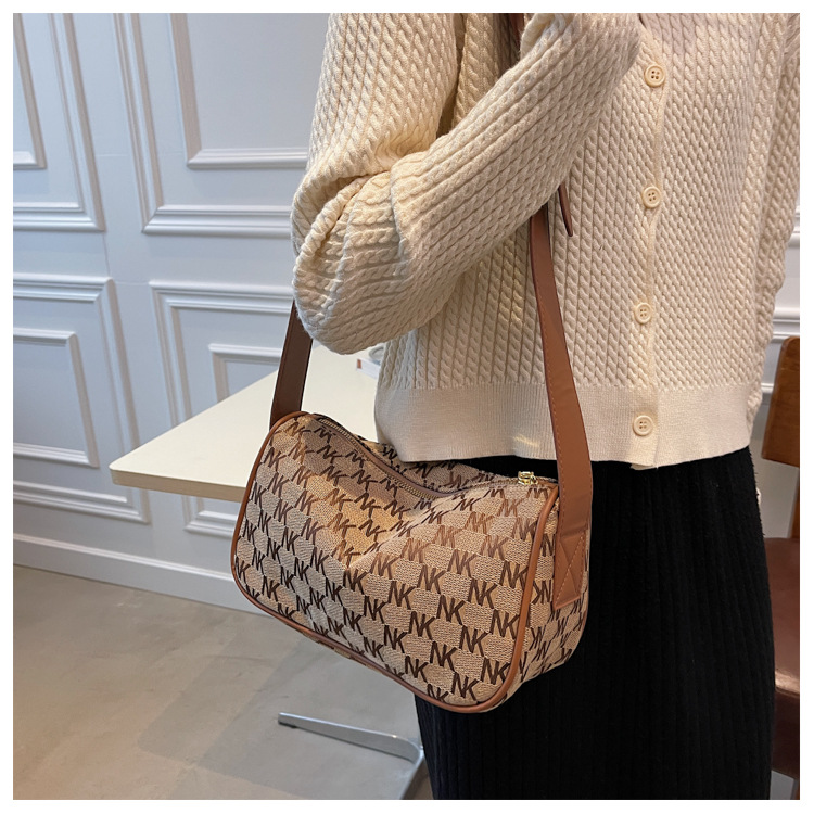 Fashion Small Bag Fashion Shoulder Underarm Bag Letter Printing Messenger Bag display picture 12