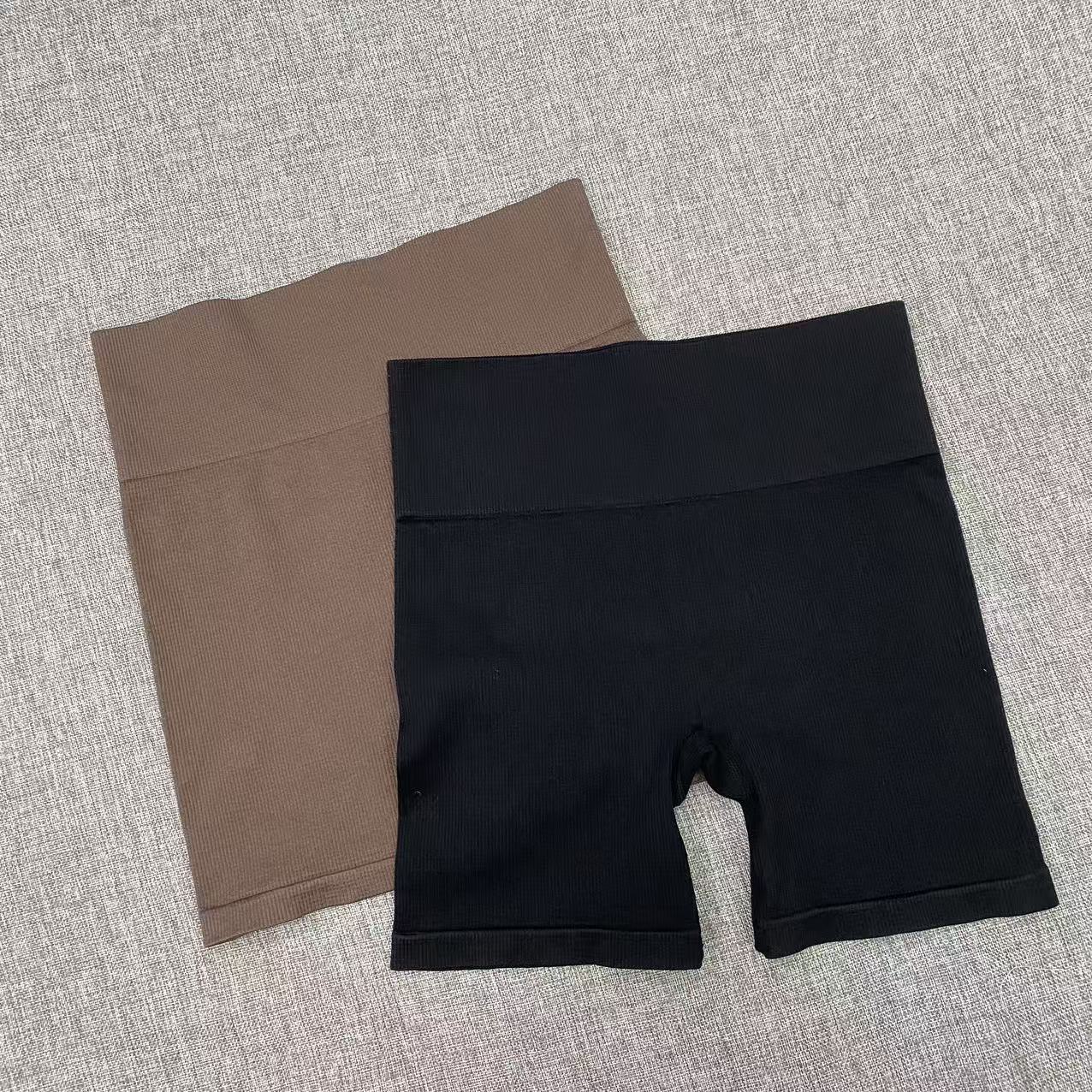 Women's Yoga Shorts for Fitness and Sports, European and American Style, High Elasticity, Tight-Fitting, High-Waisted, Seamless Ribbed Quarter-Length Pants