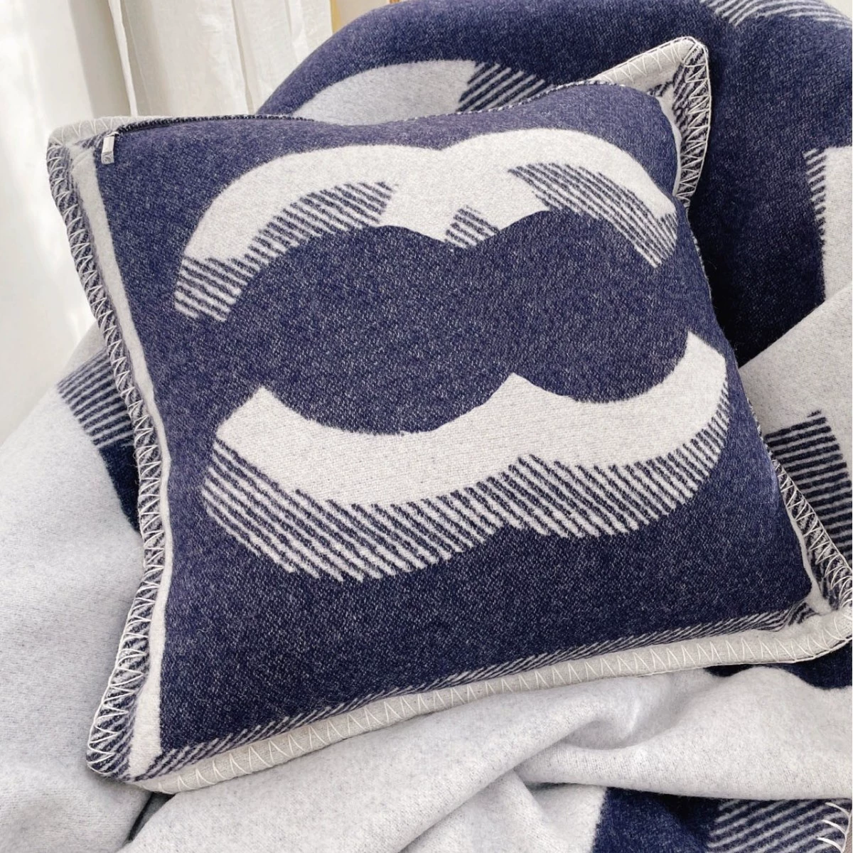Cashmere cloak, duvet, double-sided sofa