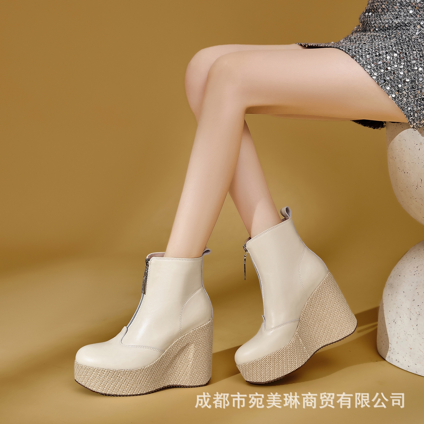 10cm真皮厚底坡跟短靴女头层牛皮高跟鞋秋冬新款前拉链增高马丁靴