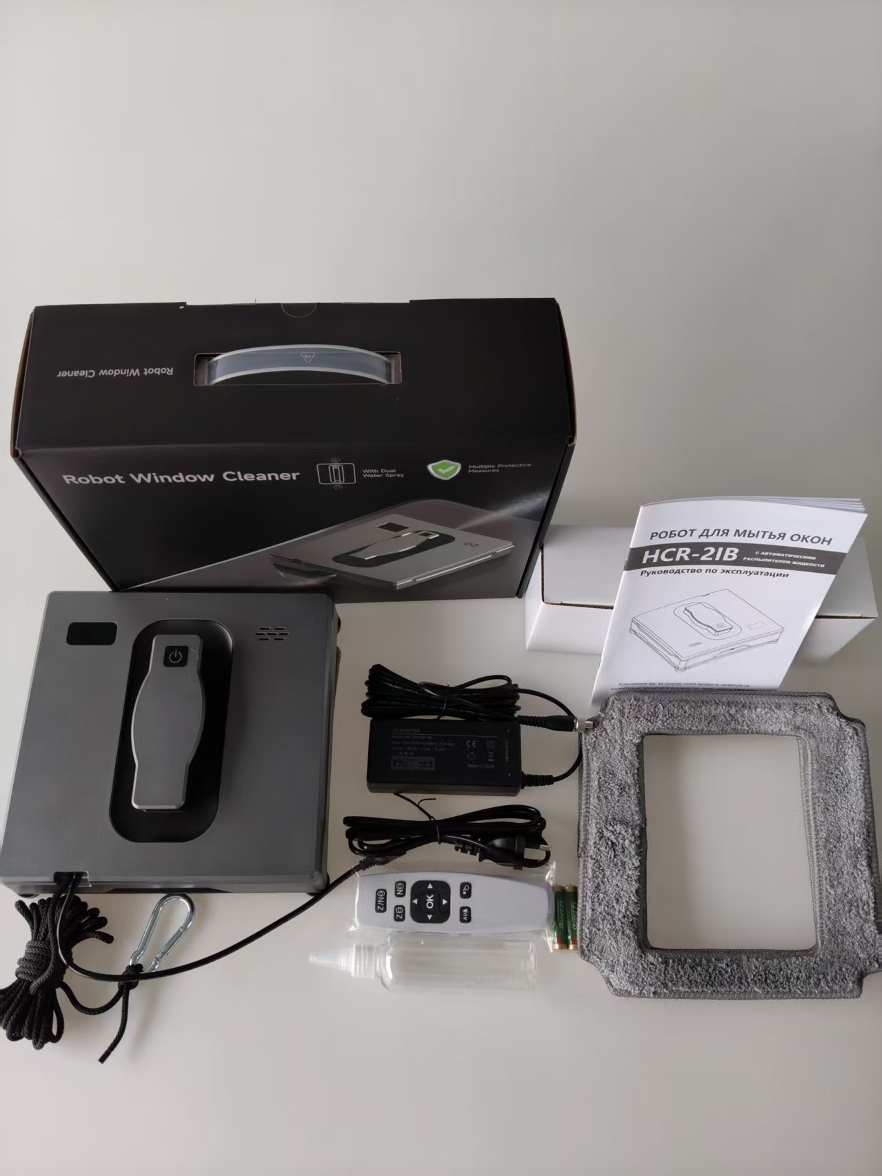Robot de limpieza de ventanas de alto nivel de venta caliente limpiador automático de ventanas de vidrio exterior limpiador de ventanas eléctrico de control remoto doméstico conveniente limpieza