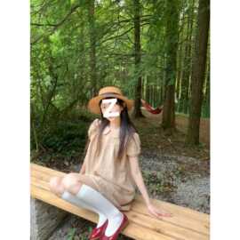 巨好看新款小个子设计感小众裙子法式气质泡泡袖娃娃领女生连衣裙