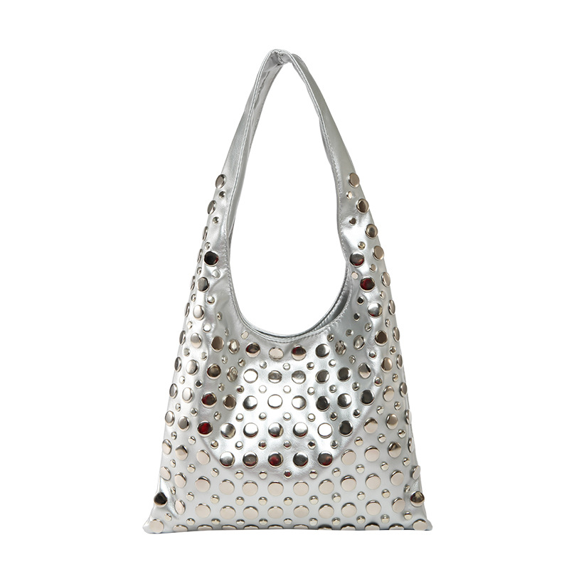 Borsa a spalla donna a pois con borchie borsa a secchiello moda_voghion.com