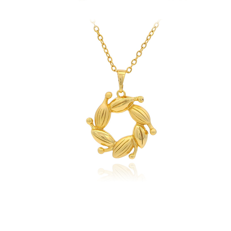 Xuping estilo ligero de lujo nicho de diseño de guirnaldas huecadas colgante simple de alto nivel de imitación de oro collares al por mayor