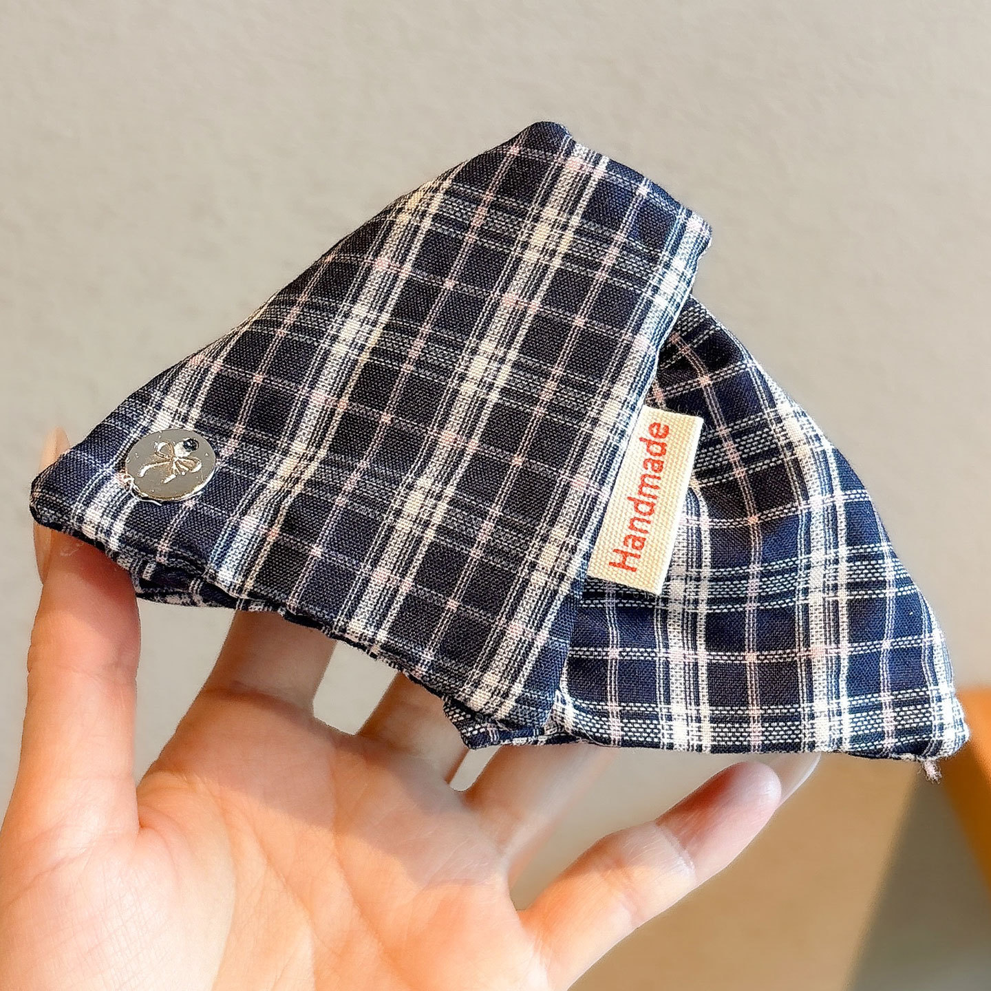 Elegante retrógrado leopardo triángulo clip de agarre mujer 2025 nuevo clip de cabello de cabeza de tiburón clip de cabello adornamiento para el cabello