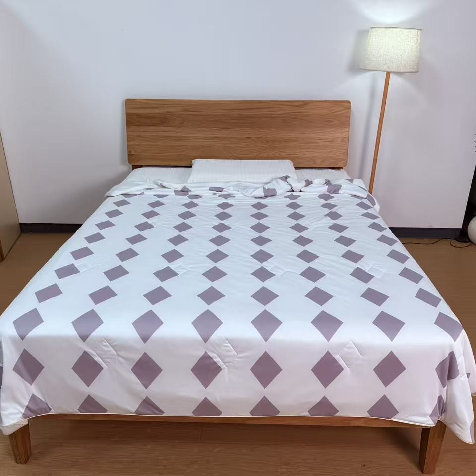 Summer Printed Cooling Quilt, Ice Silk Cold-Feel Quilted All-In-One Coverlet