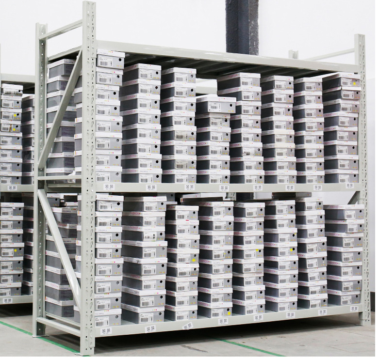 3层灰色带货蝴蝶孔