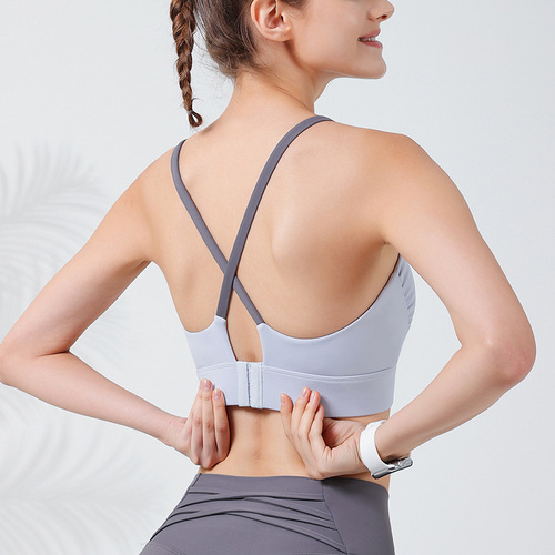 New cross spaghetti straps, contrasting color, beautiful back sports bra, detachable one-piece cup, pleated design, bust bar