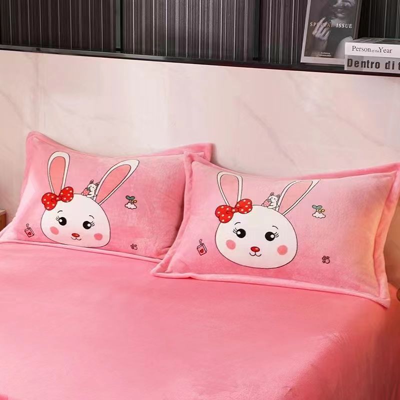 Hello kitty, Hello Kitty, warm pillowcase