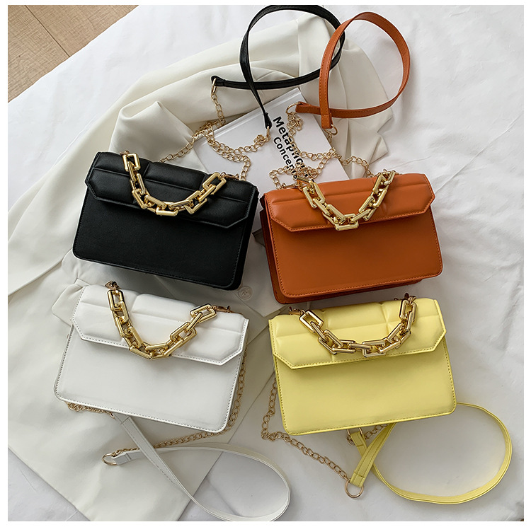 Korean Solid Color Metal Chain Square Messenger Bag display picture 2