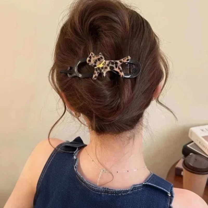 韓国のシンプルなツイストヘアクリップ、女性の後頭部のワンラインヘアクリップ、2025年の新しいスタイル、多用途のヘアクリップとヘッドバンド|undefined