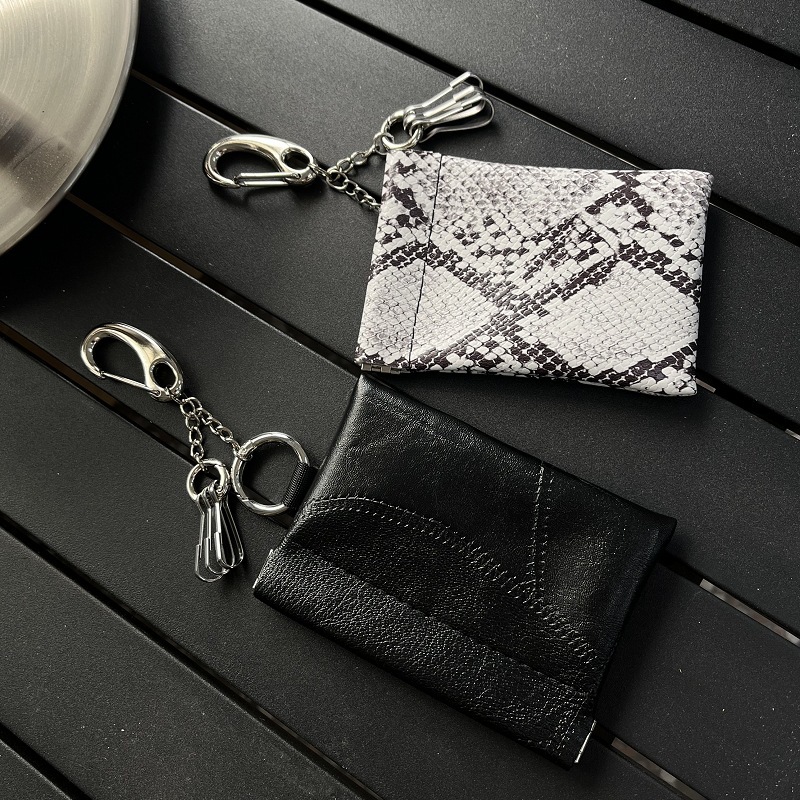 Ainwos Merchant Keychain Waist Pendant Cleanfit Wear Portable Magnetic Snake Pattern Coin Card Holder