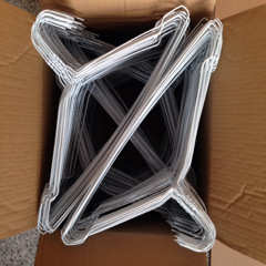 外贸干洗店衣架一次性衣撑铁丝喷塑衣挂Hangers custom