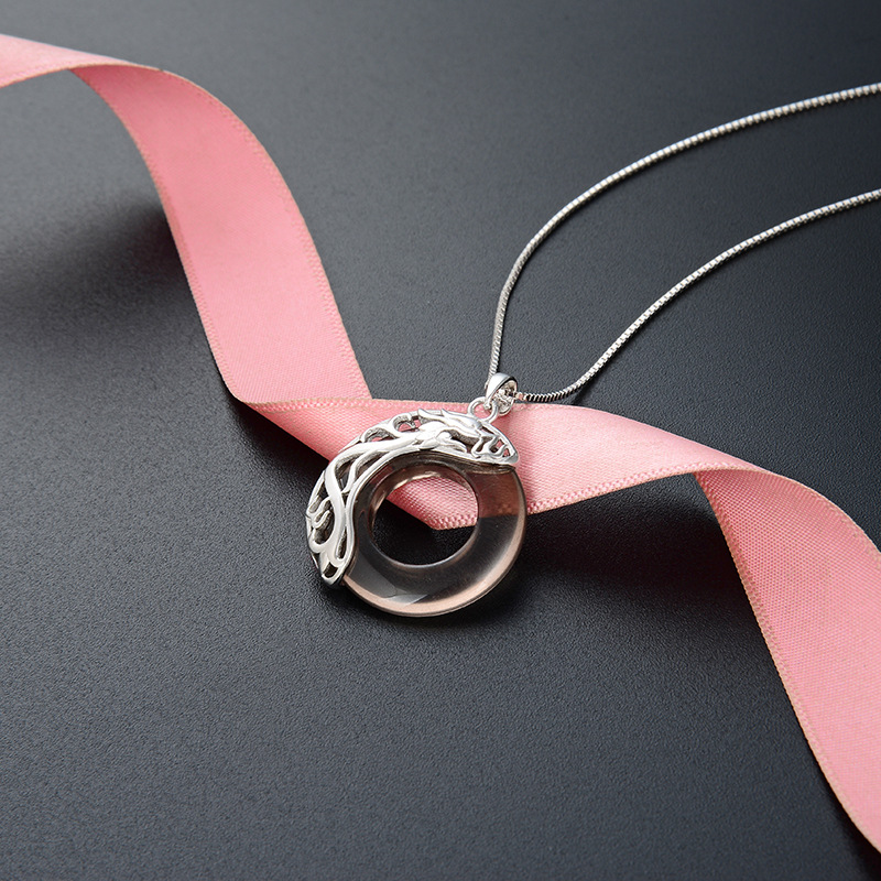 925 plata esterlina collar de estrellas sol y luna nicho femenino simple sensación de alto nivel de la vida del año perteneciente a la seguridad del dragón colgante para niños