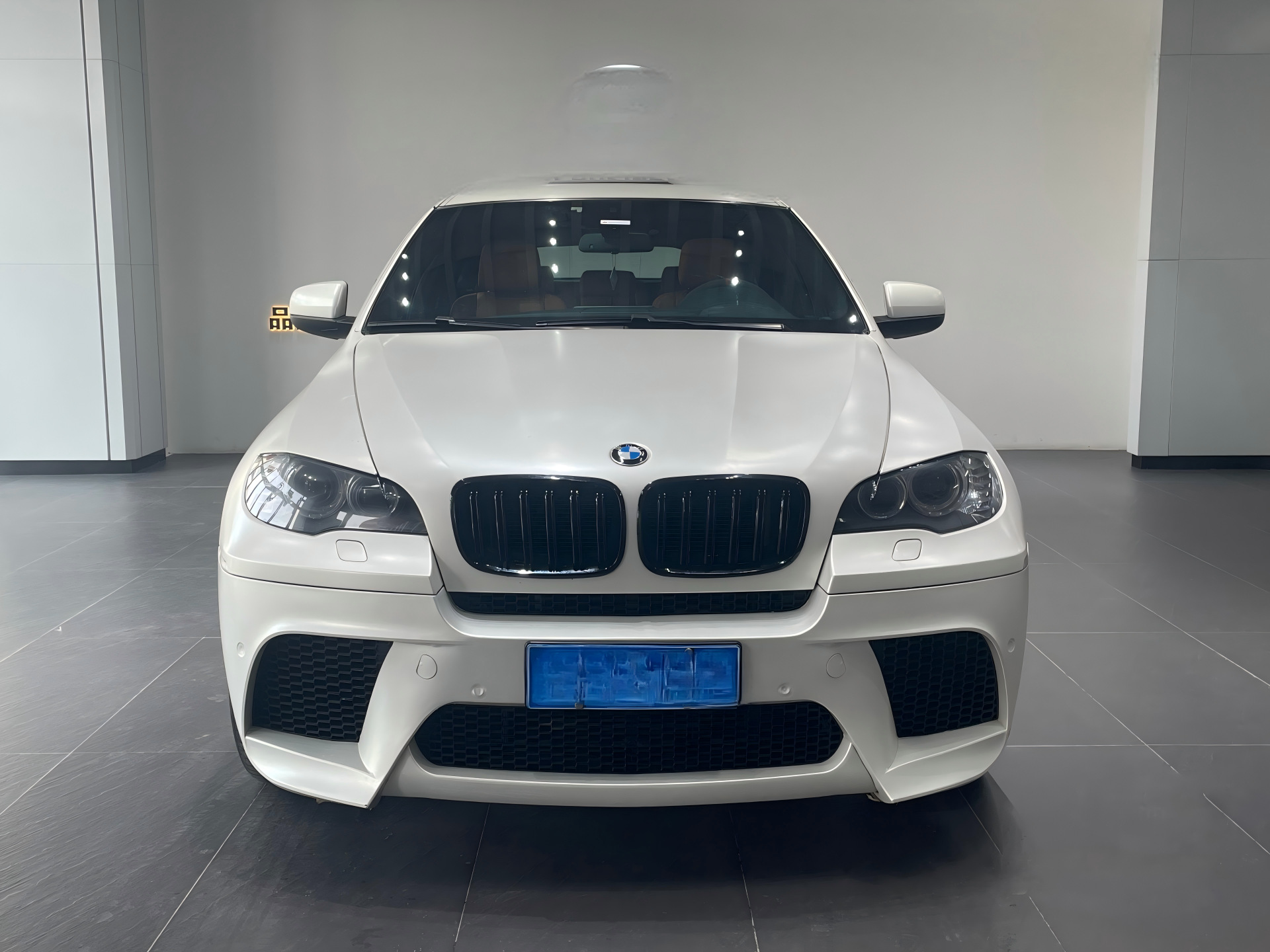 Suitable for 2008-2015 BMW X6 E71 modified to X6M front bumper and rear bumper injection molded PP modified body kit