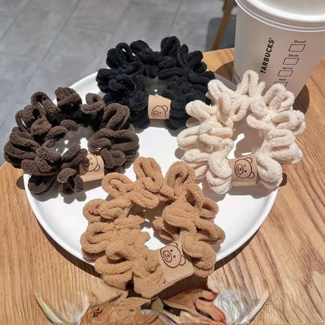 Japonés y coreano Otoño e Invierno felpa intestino grande banda de pelo hembra plisada barba borde cuerda de pelo oso pegatina fregona banda de goma Cola de caballo cabeza de bola