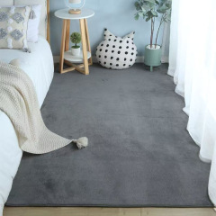 シンプルな純色のサンゴの絨毯家庭用のお茶の寝室のベッドの上の部屋は広い面積の絨毯を敷いています。