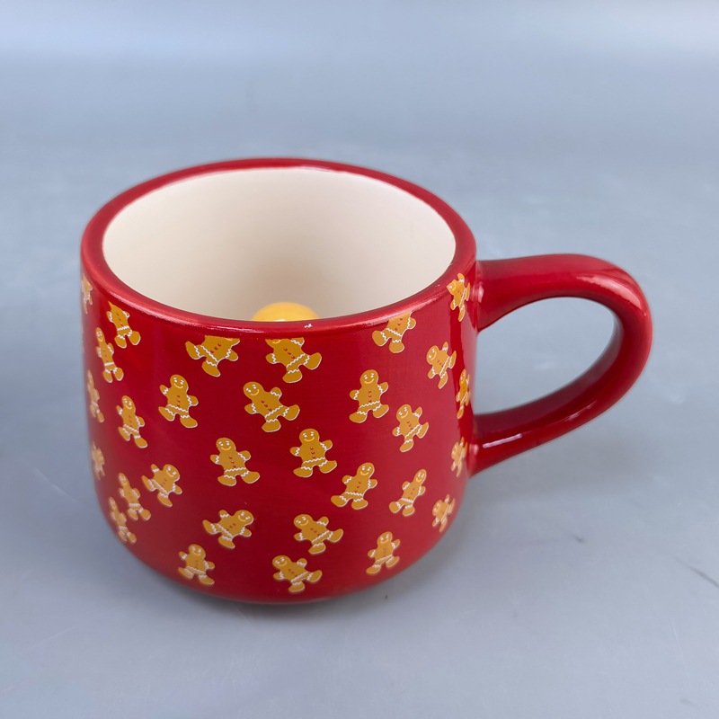 Taza de agua en stock, taza de café navideña, taza de cerámica con diseño de hombre de jengibre, con dibujos animados en el interior, regalo navideño