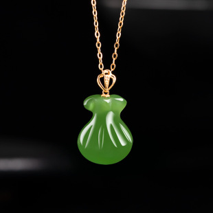 Natural old material spinach green Hetian jade Jasper lucky bag purse pendant 18K gold inlaid jade necklace pendant for women