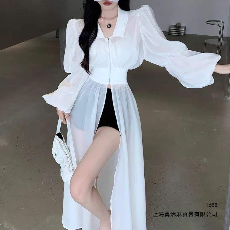 Elegant and ethereal trench coat, new summer 2024 design, flattering puff sleeves, long and flowing sun-protective shirt.