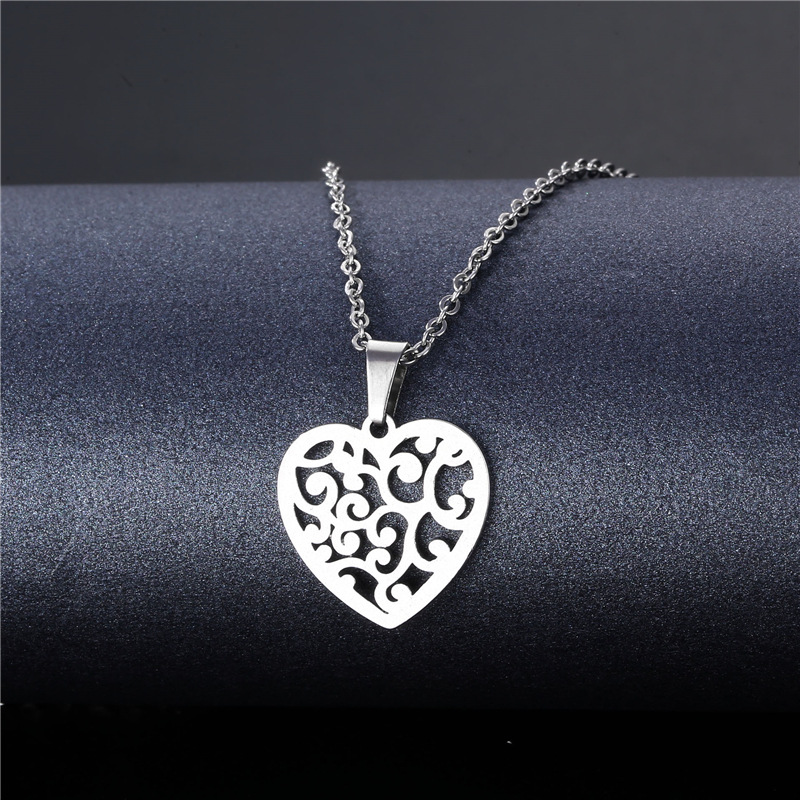 Cross-border Sold Jewelry Supply Personality Stainless Steel Flower Heart Clavicle Chain Necklace Female Geometric Accessories Pendant Wholesale display picture 67