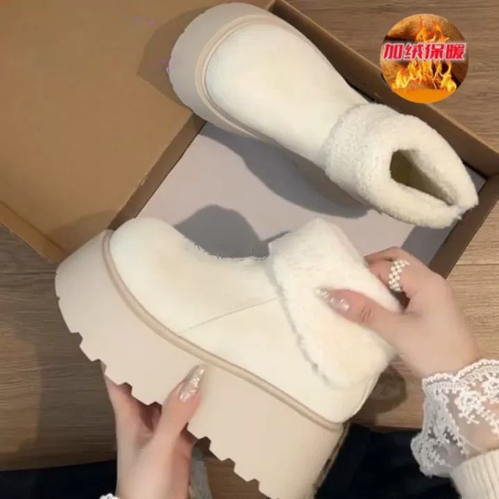Северо-восточные белые увеличенные бархатные и толстые хлопчатобумажные туфли 2024 новые зимние теплые нескользкие женские ботинки с толстым дном