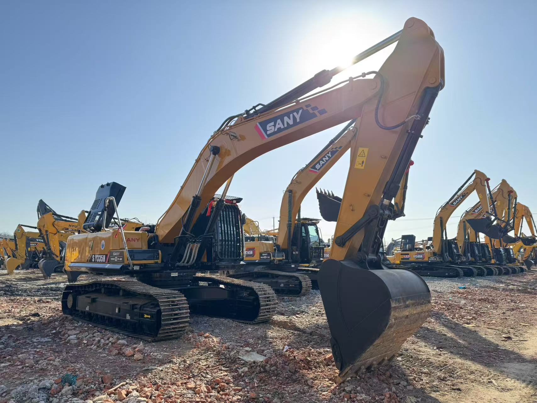 Excavadora SY335, excavadora de segunda mano Sany235 / 215, excavadora de orugas, entrega a Hong Kong