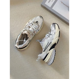 �͹���ЬV2K�羳�m���ϵ�Ь�C���L͸��W�������\��Ь���e�ٴ�Ь