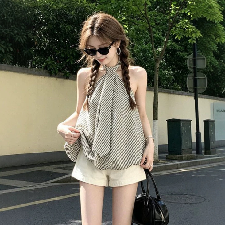 Striped Halter Neck Off-Shoulder Tie Cloud Flower Bud Vest for Women, New Summer Style, Unique Niche Design, Loose Top Striped Halter Neck Off-Shoulder Tie Cloud Flower Bud Vest for Women, New Summer Style, Unique Niche Design, Loose Top