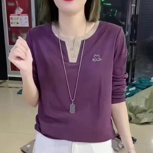 Spring and autumn women's clothing black swan hot drilling V-neck long-sleeved T-shirt, age-reducing cover belly-looking top, fashionable all-matching temperament commuting