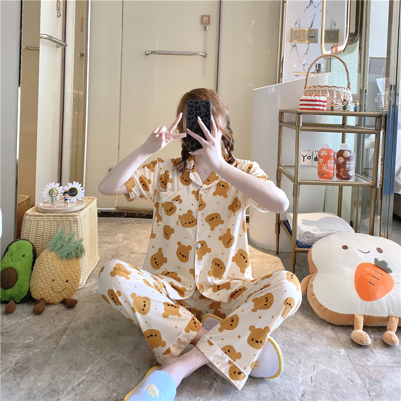 Pantalones de manga corta pijamas de las mujeres de verano estilo coreano ins cardigan leche traje de seda hogar ocio dibujos animados estudiante fuera image 2