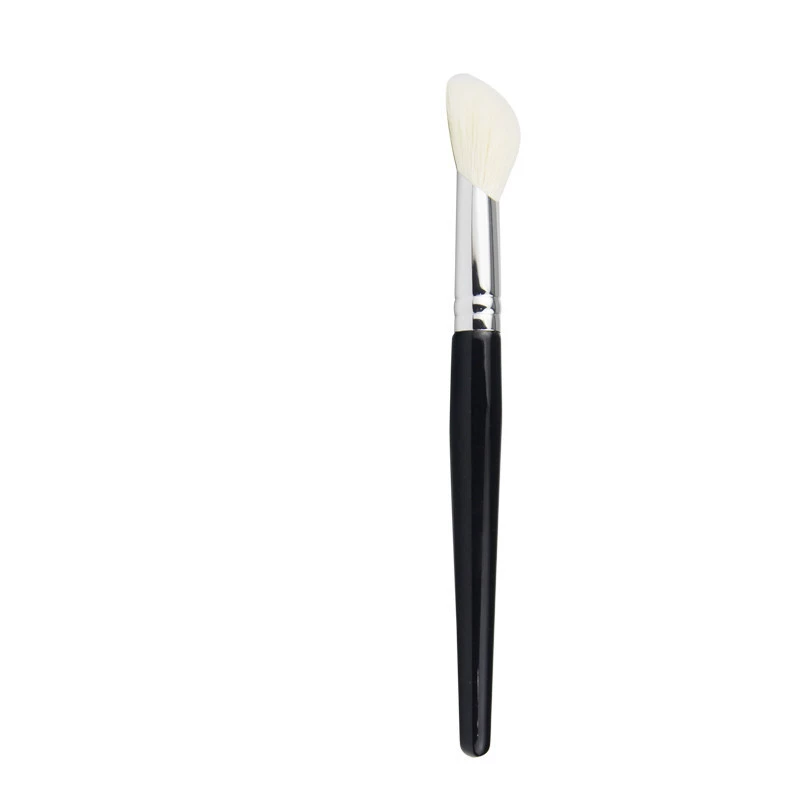 Face blush, brush, atmospheric makeup primer for contouring