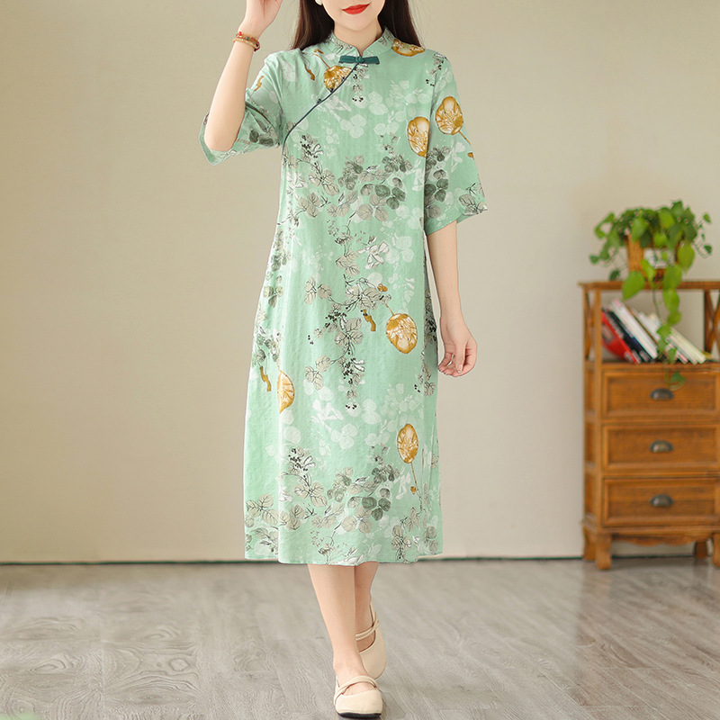 Summer retro elegant dress