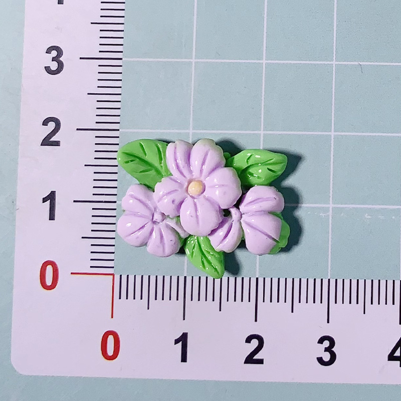 Simulación de dibujos animados flores dulces DIY adornos refrigeradores pegamento de crema accesorios accesorios de resina accesorios accesorios materiales de joyería al por mayor