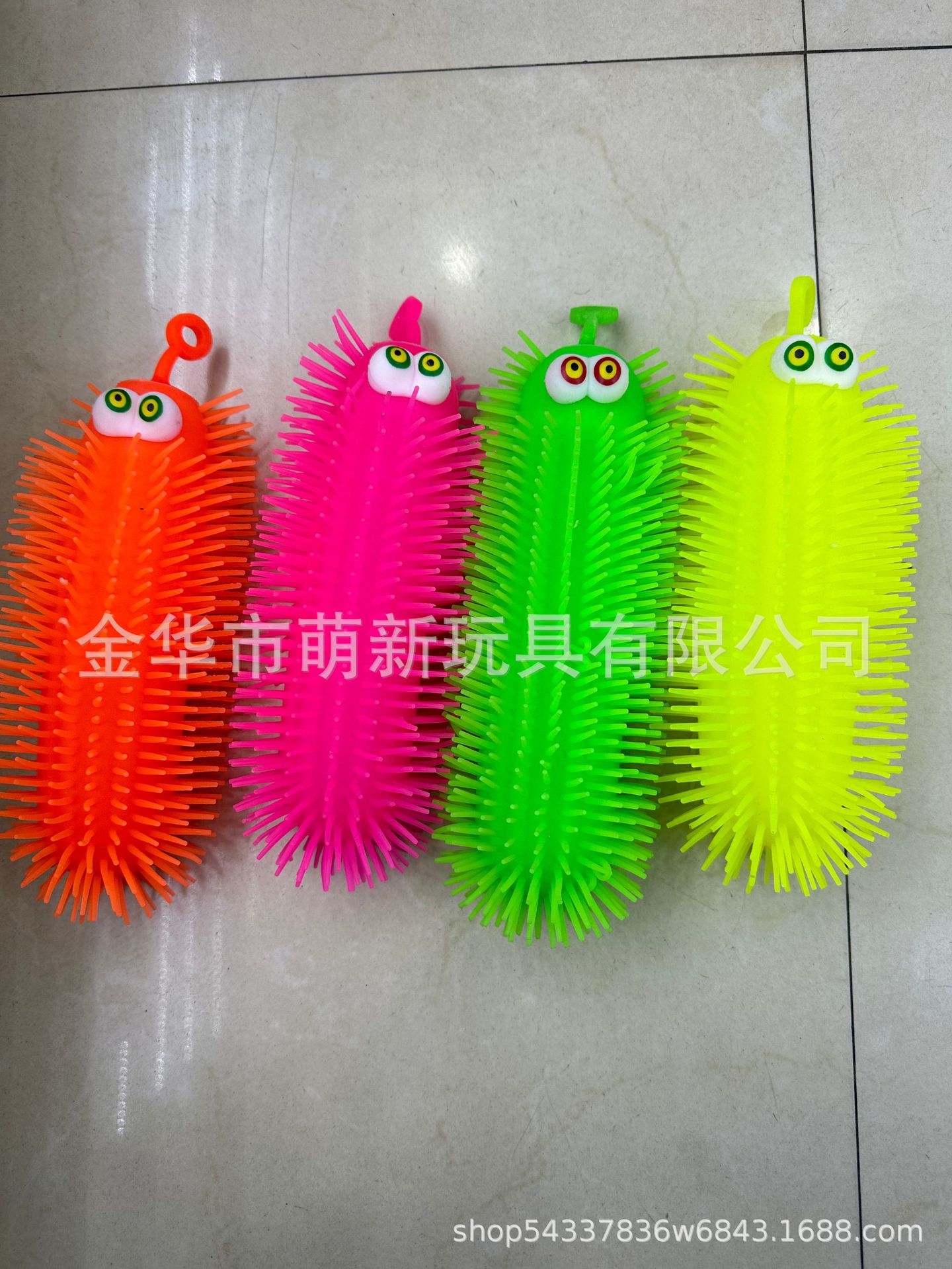 혼합 색상 볼록 눈 23cm