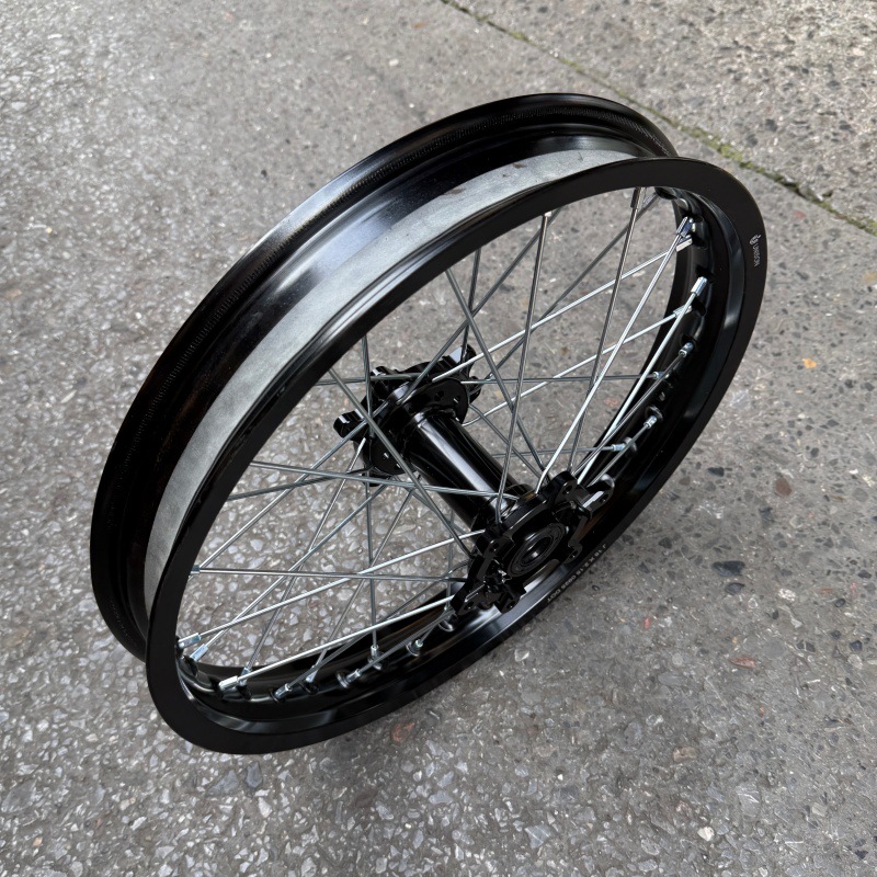 Ultra Bee 23 model modified 2.15-18 7 series aluminum alloy wheel rim, wheel mesh, and hub assembly