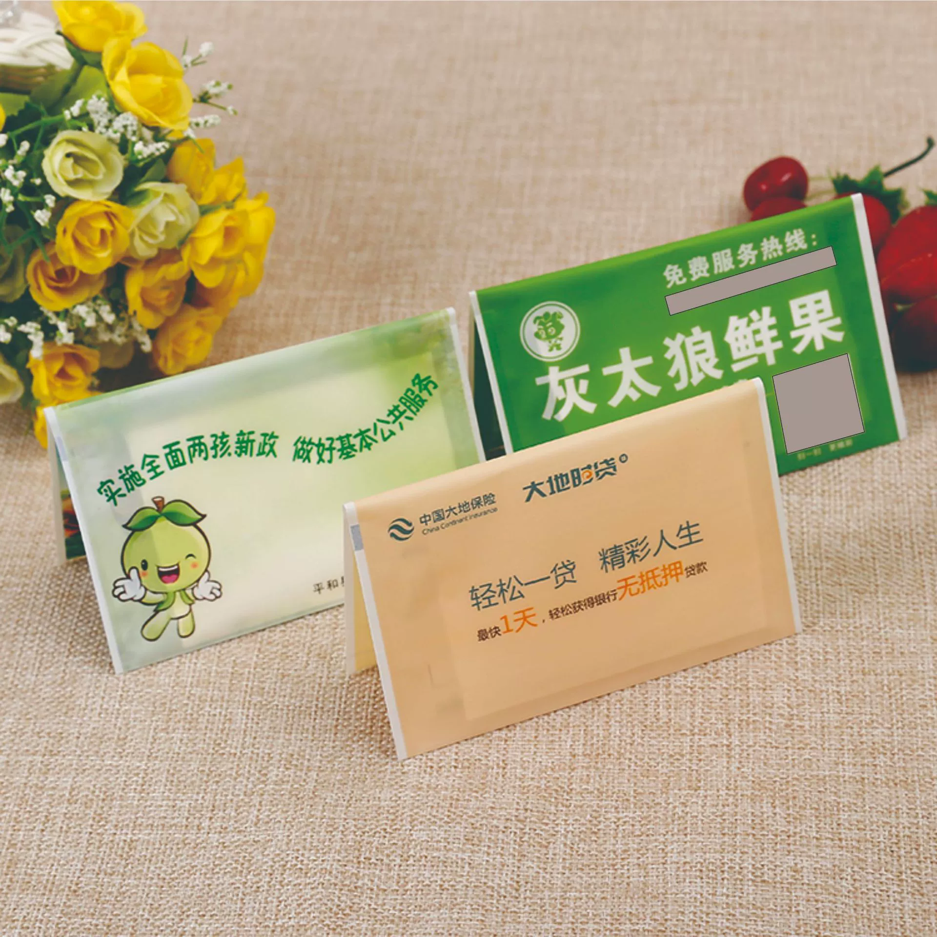 Бумажные полотенца для кошельков, маленькие упаковки салфеток, рекламные бумажные полотенца для отелей, одноразовые бумажные полотенца для ресторанов с индивидуальным логотипом