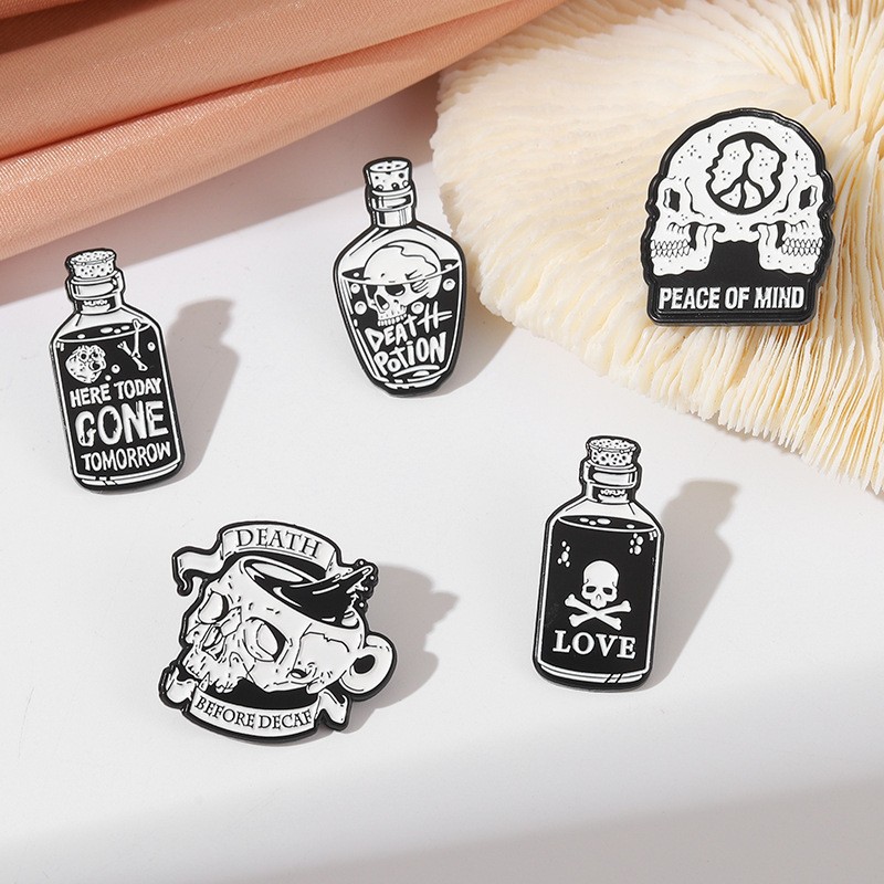 Broches Punk Lettre Alliage Étuvant Vernis display picture 1