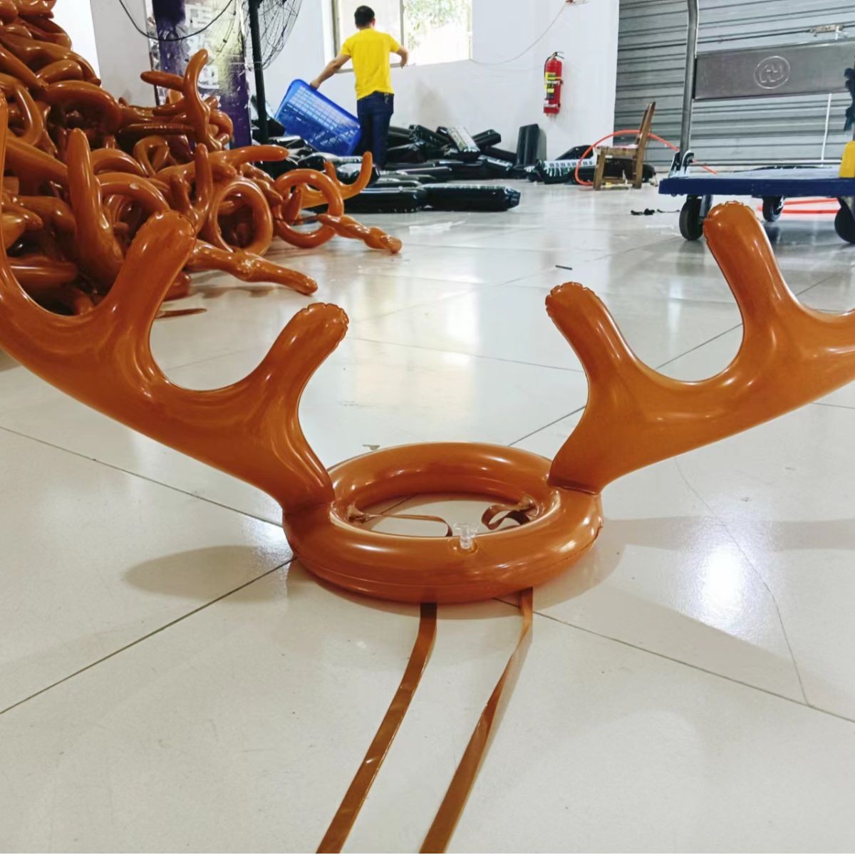 Cuernos de ciervo inflables transfronterizos en stock, aros con cabeza de ciervo, accesorios para juegos de lanzamiento, juguetes navideños, productos transfronterizos de Navidad.
