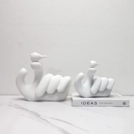 金属工艺品;树脂工艺品;水晶工艺品