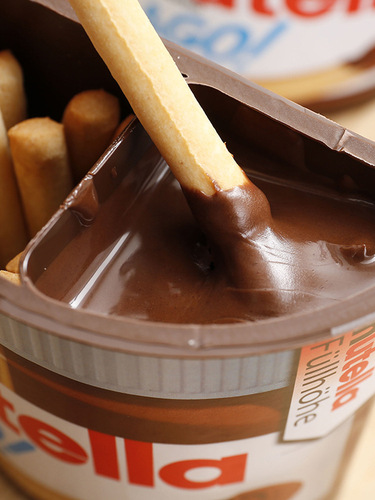 Imported snacks chocolate sauce finger biscuits nutella children's Nutella hazelnut Kinder Italy