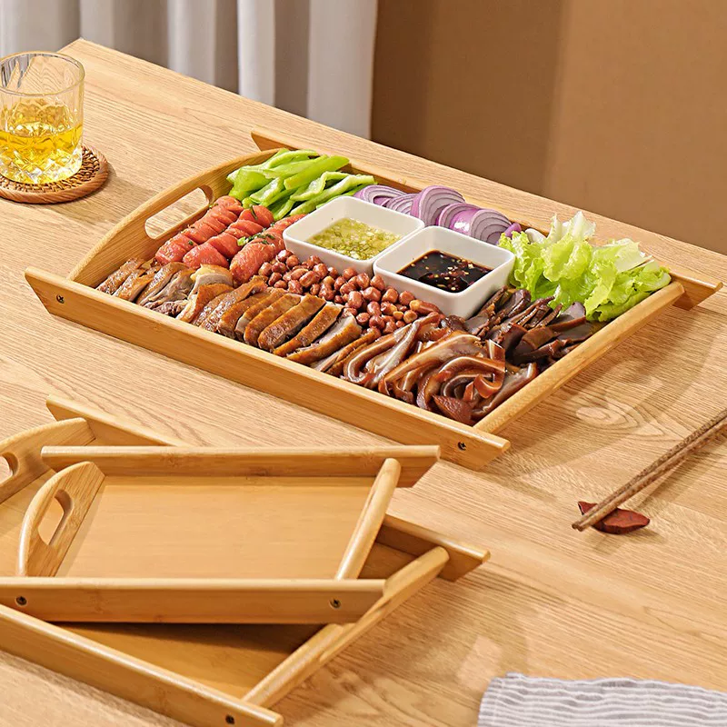 # Блюдо из баранины ломтиков с ручкой мясной поднос деревянный прямоугольный маринованная баранина копченый соус бамбуковая поднос