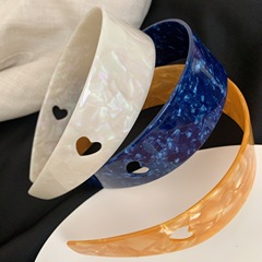 ファッションの少女の頭のカチューシャの酢酸の板材のカラーの愛の透かし彫りの髪のカチューシャと広い縁の包みの縫い目の髪飾りの夏の新しい