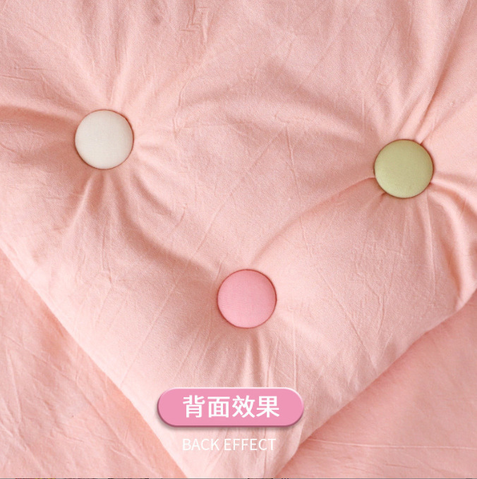 布団シーツ固定器は角防走ボタンで固定されています。|undefined