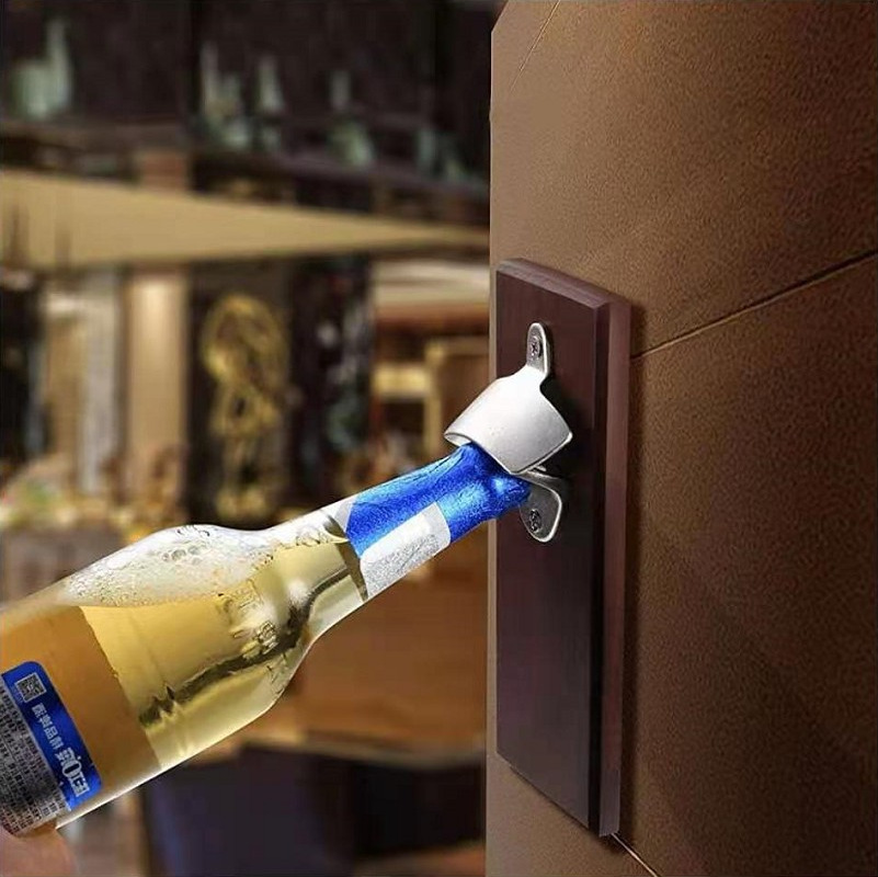 Beer Drinks The wine bottle Bottle opener woodiness Wall mounted Magnetic Stripe circular magnet board factory goods in stock Customizable