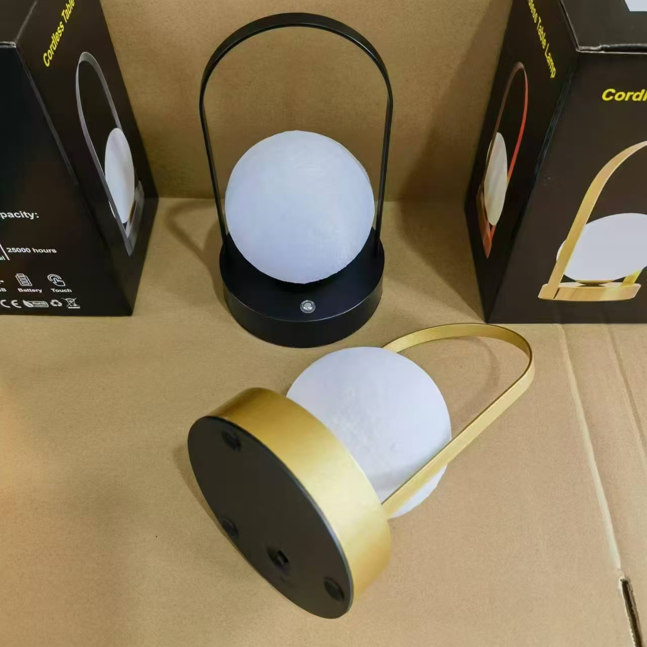 Lámpara de escritorio portátil creativa dormitorio lámpara de cabezal de cama sala de bodas un par de lámparas rojas brillanes regalos de boda luz de atmósfera