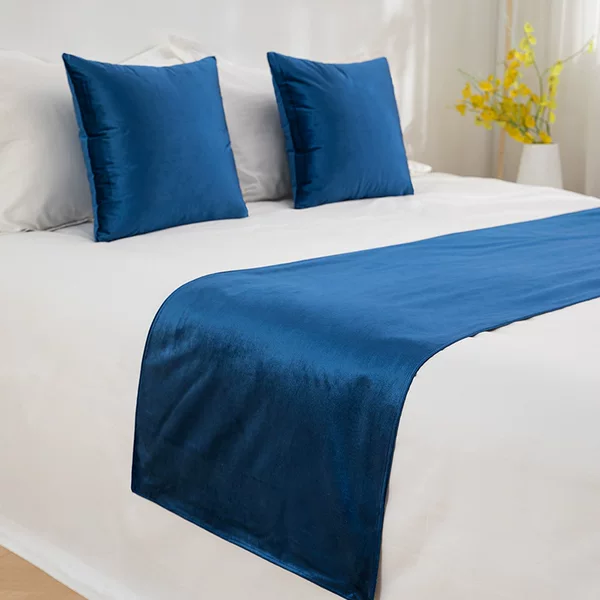 Bed Flag Modern Light Luxury Hotel High-end Homestay Hotel Solid Color Bed Tail Towel Flannel Cover Towel Logo Embroidered Bed Tail Towel